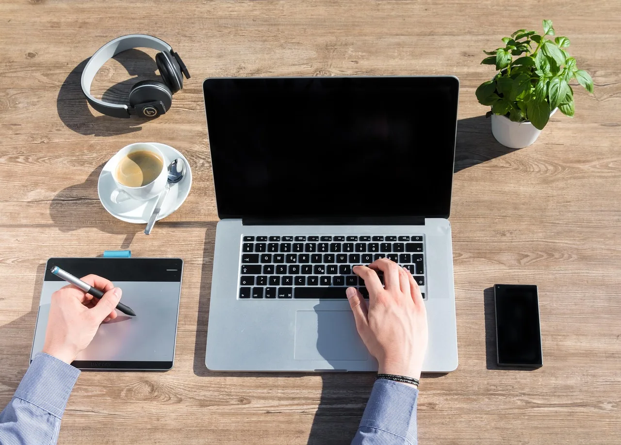 workspace, laptop, technology, desk, table, working, online, connection, notebook, work, keyboard, pc, macbook, screen, home office, office work, office, workplace, web design, apple, monitor, freelancer, online, online, online, online, online, web design. How a web design agency handles client requests after launch